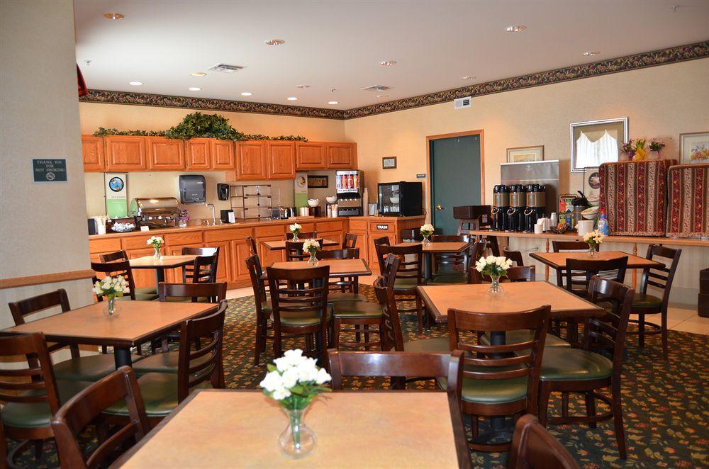 Holiday Inn Express & Suites Marquette By Ihg Ресторан фото