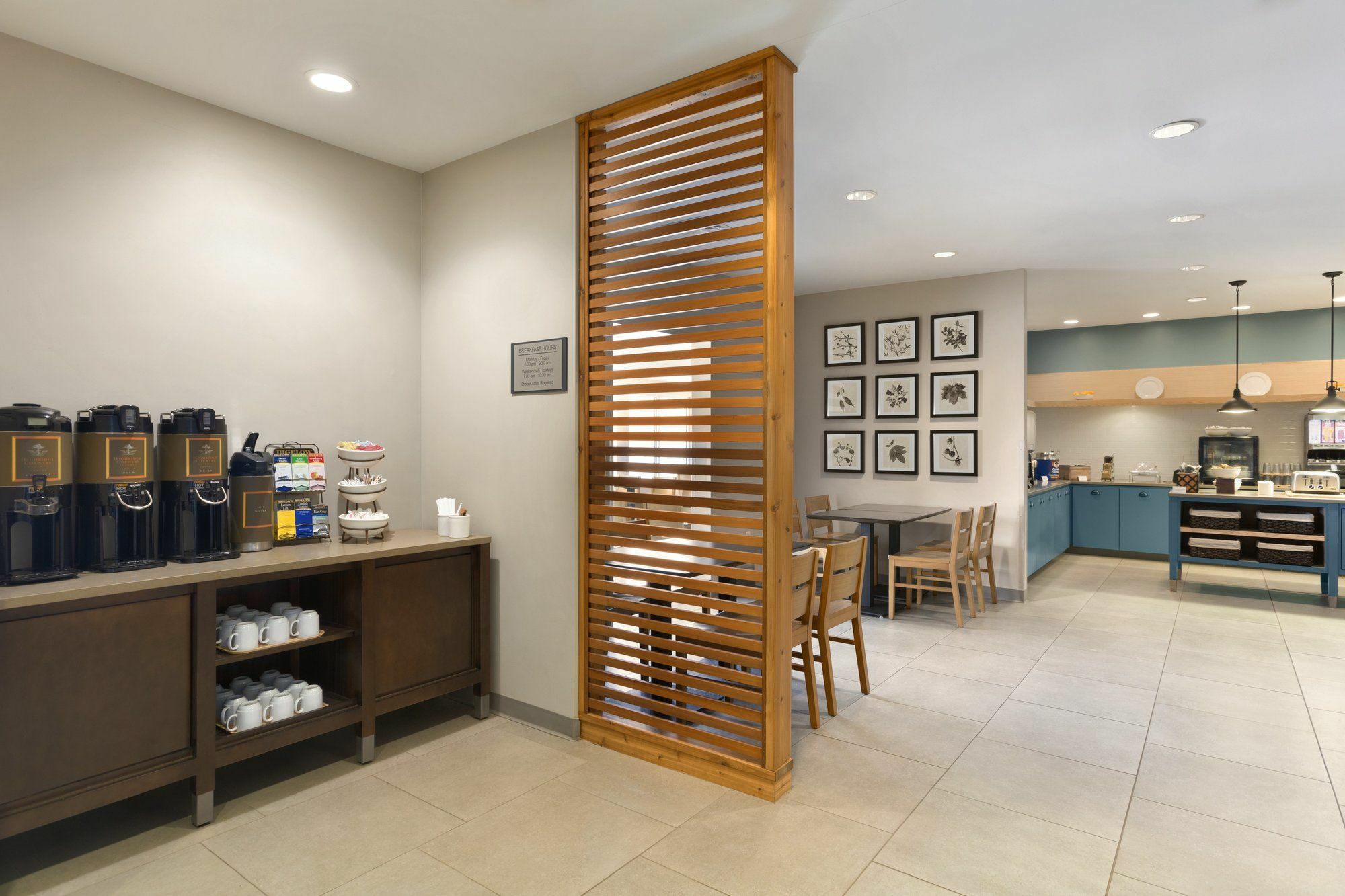 Holiday Inn Express & Suites Marquette By Ihg Экстерьер фото